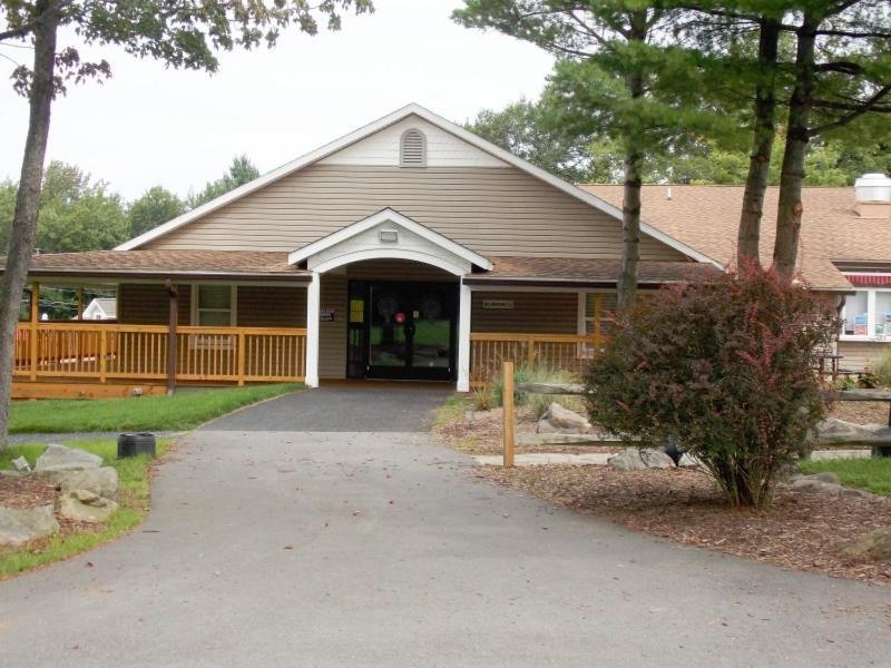 Holiday home Poconos Newly Renovated, Great Location *