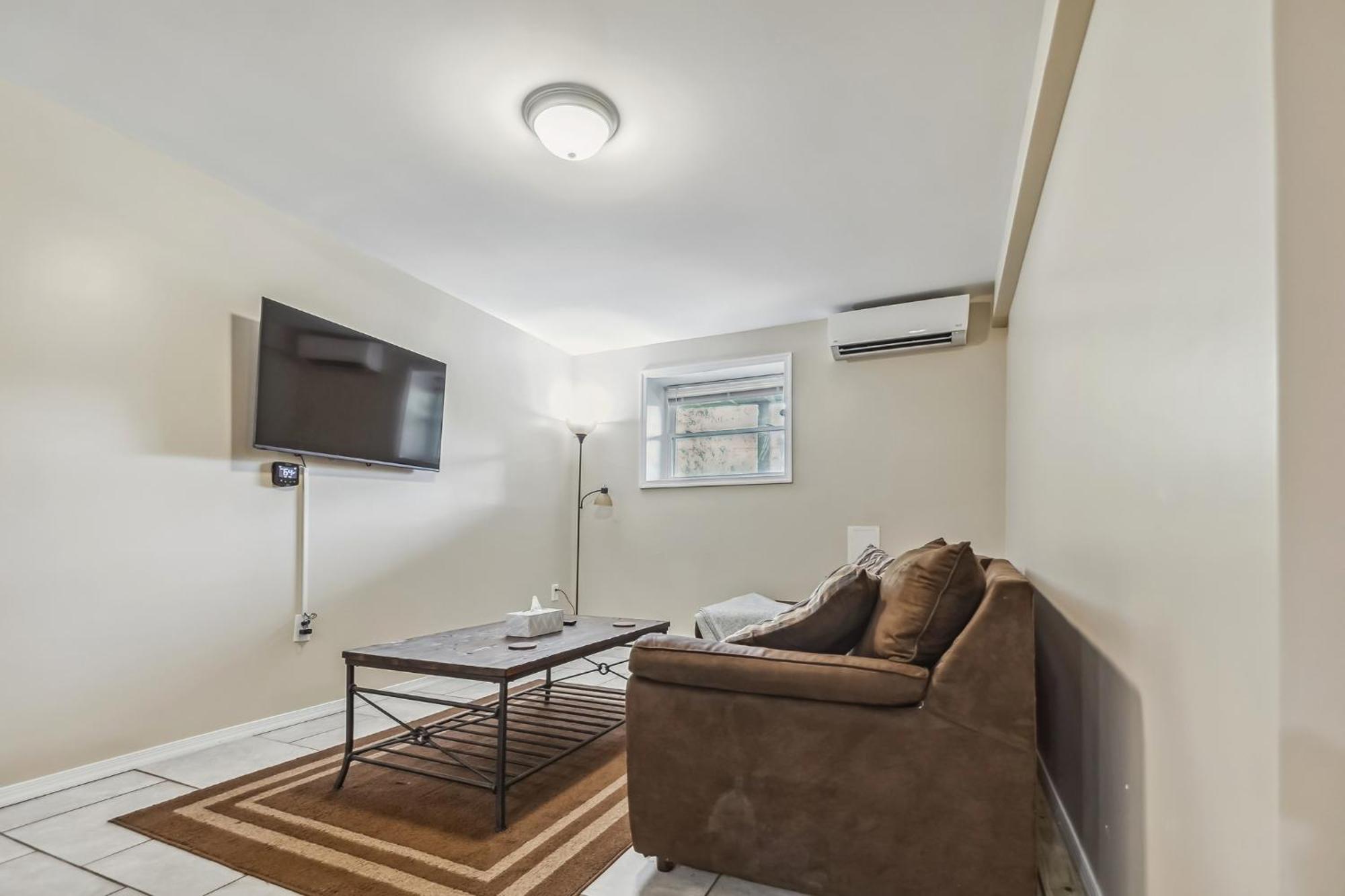Poconos Newly Renovated, Great Location