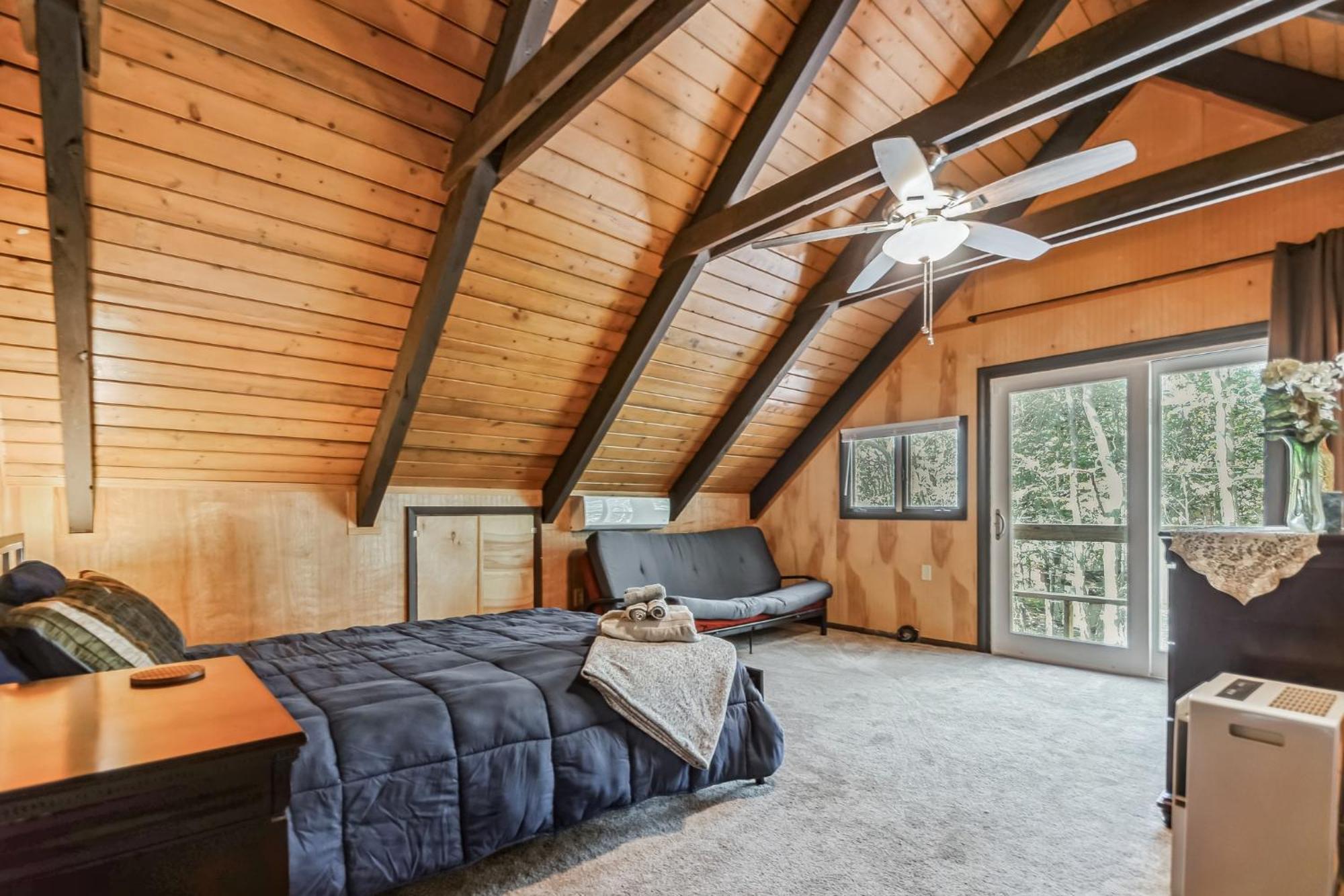 Holiday home Poconos Newly Renovated, Great Location